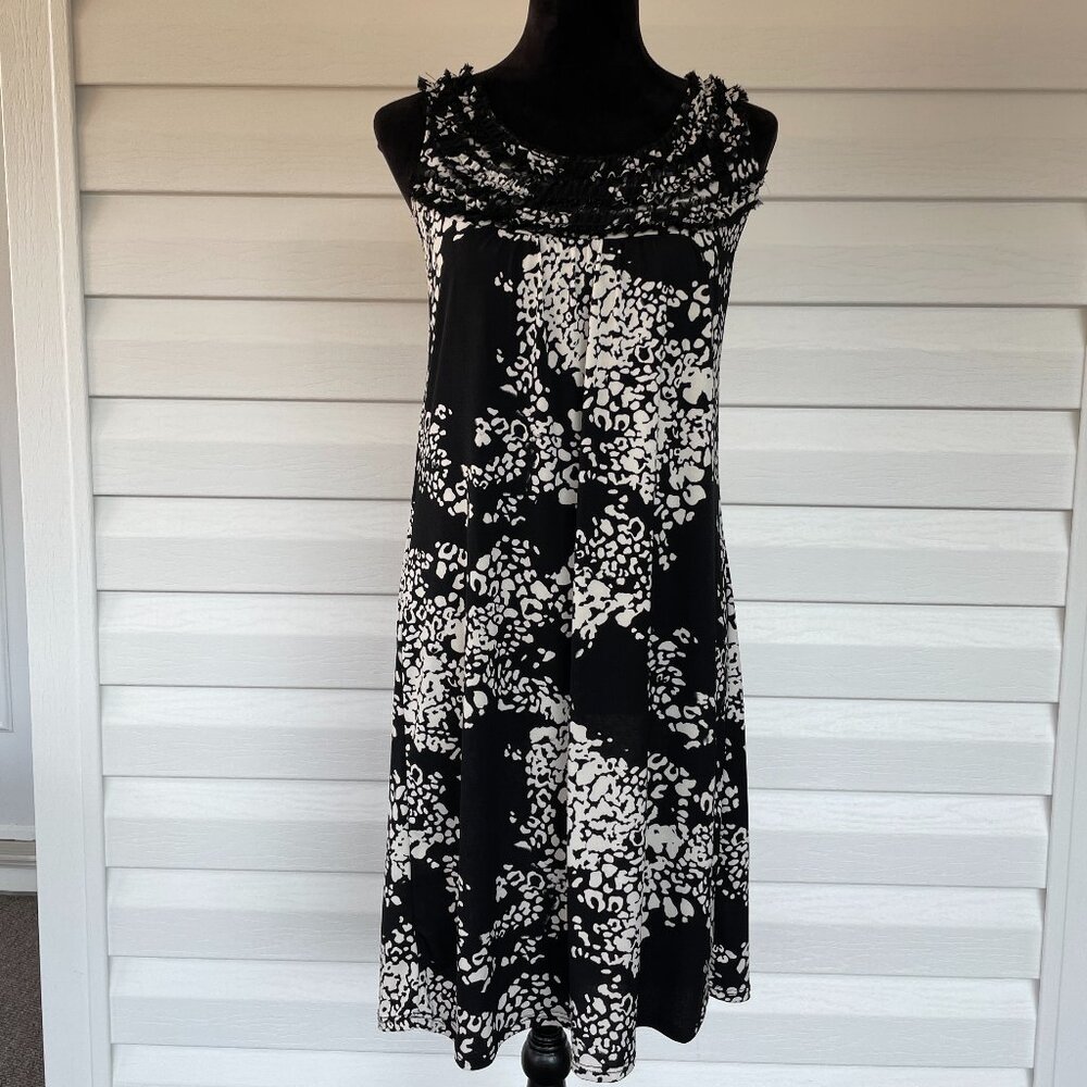 NWT Nic & Dom Sleeveless Dress SMALL